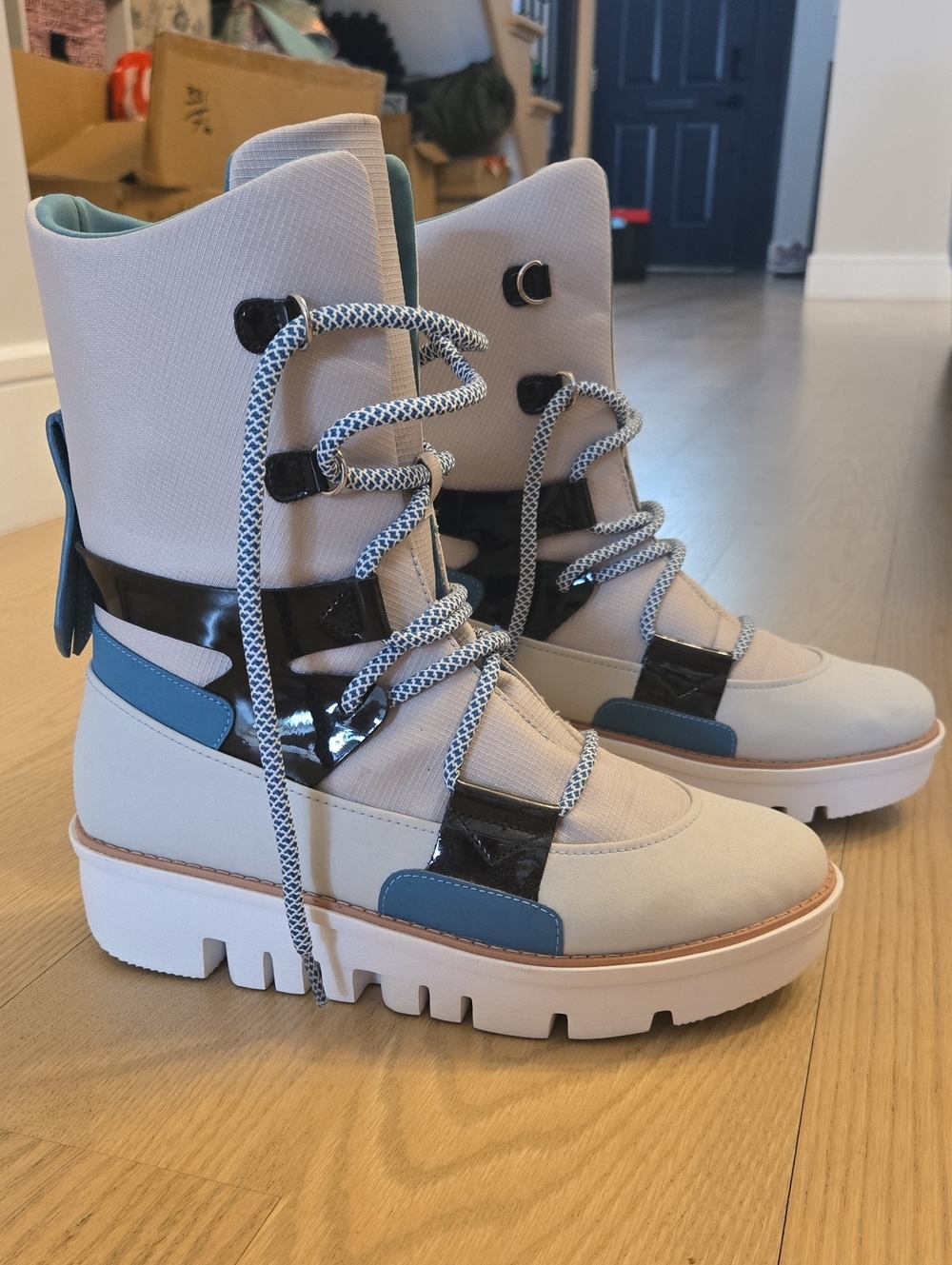 Fitflop Women’s Lace-Up Boots in Light Gray, Blue and Black